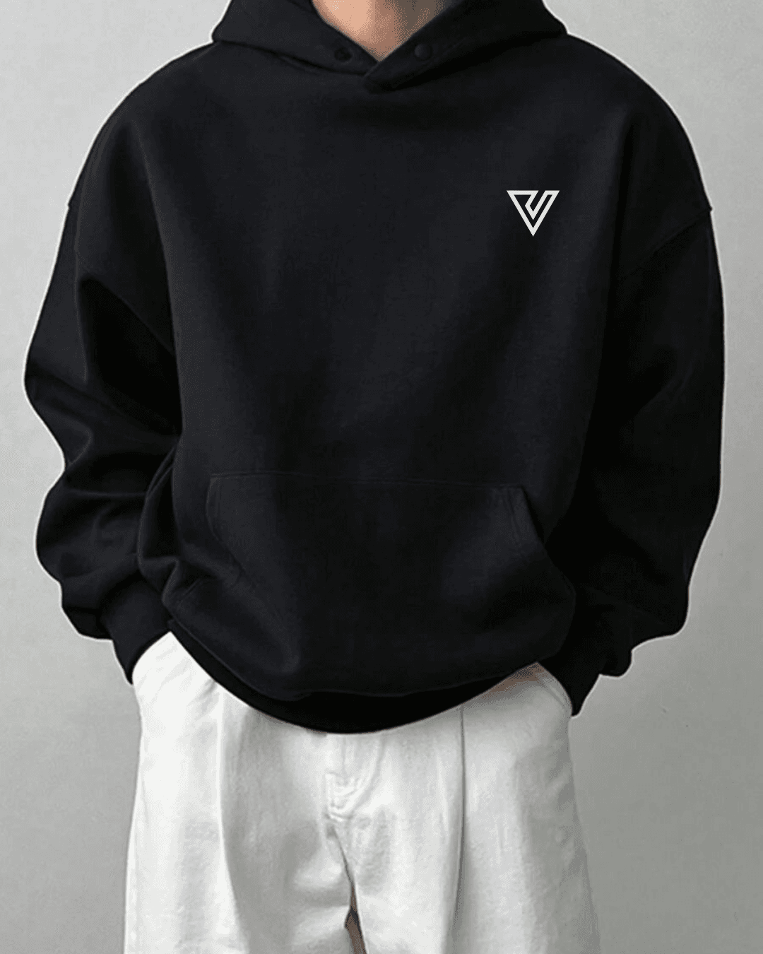 Hoodie Negro Minimal vista 2